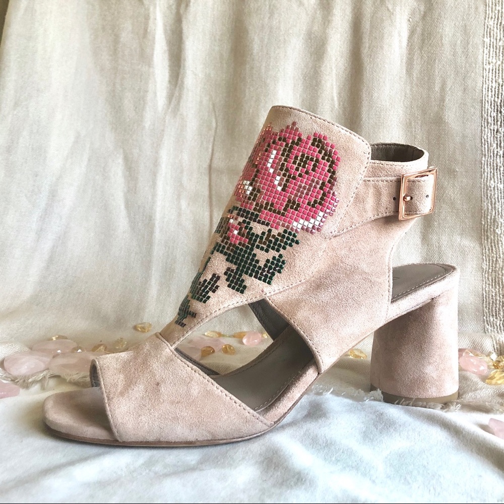 Donald Pliner Blush Suede Embellished Sandal 6